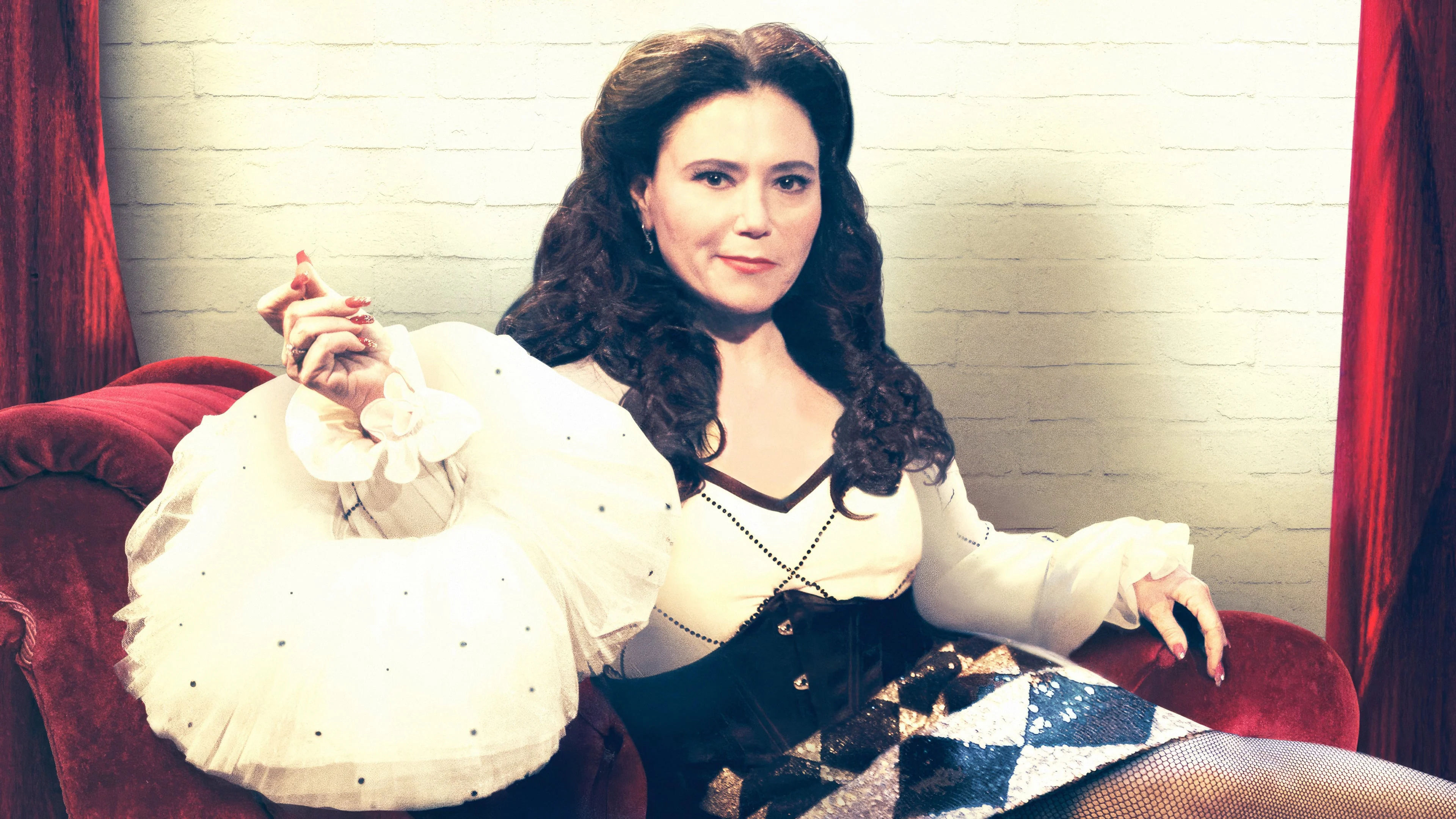 Alex Borstein – Corsets & Clown Suits Tập Full