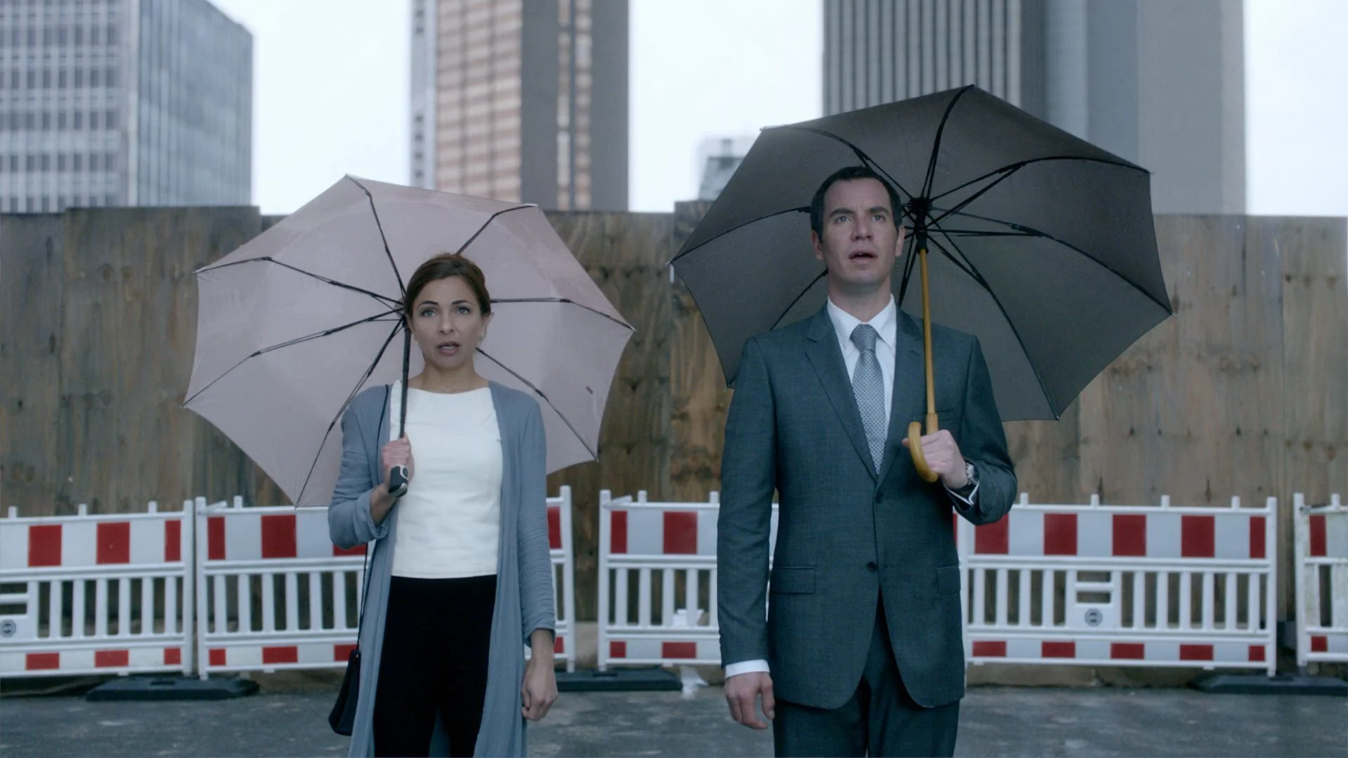 Bất ngờ Tập Full