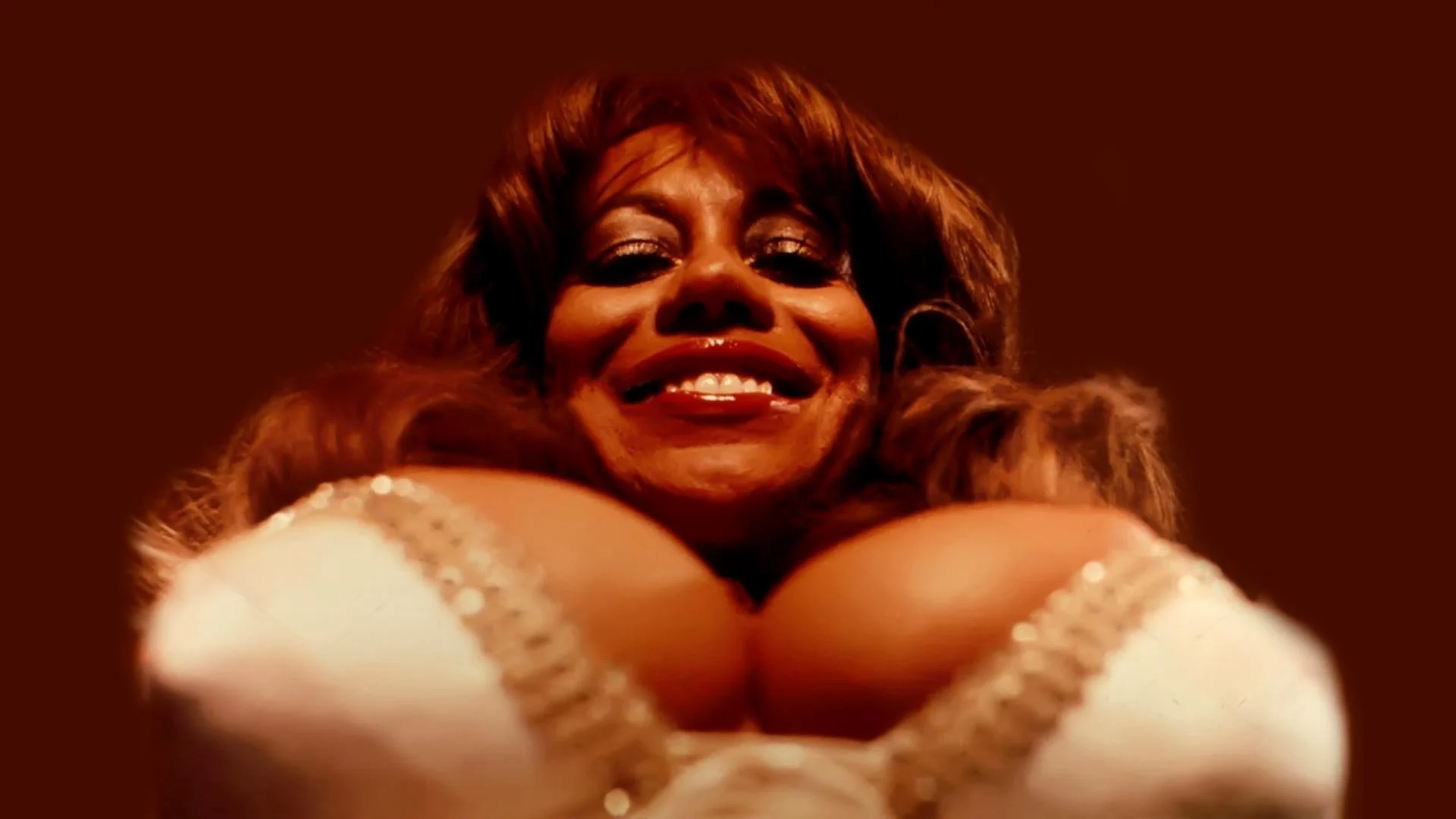 Beneath the Valley of the Ultra-Vixens Tập Full