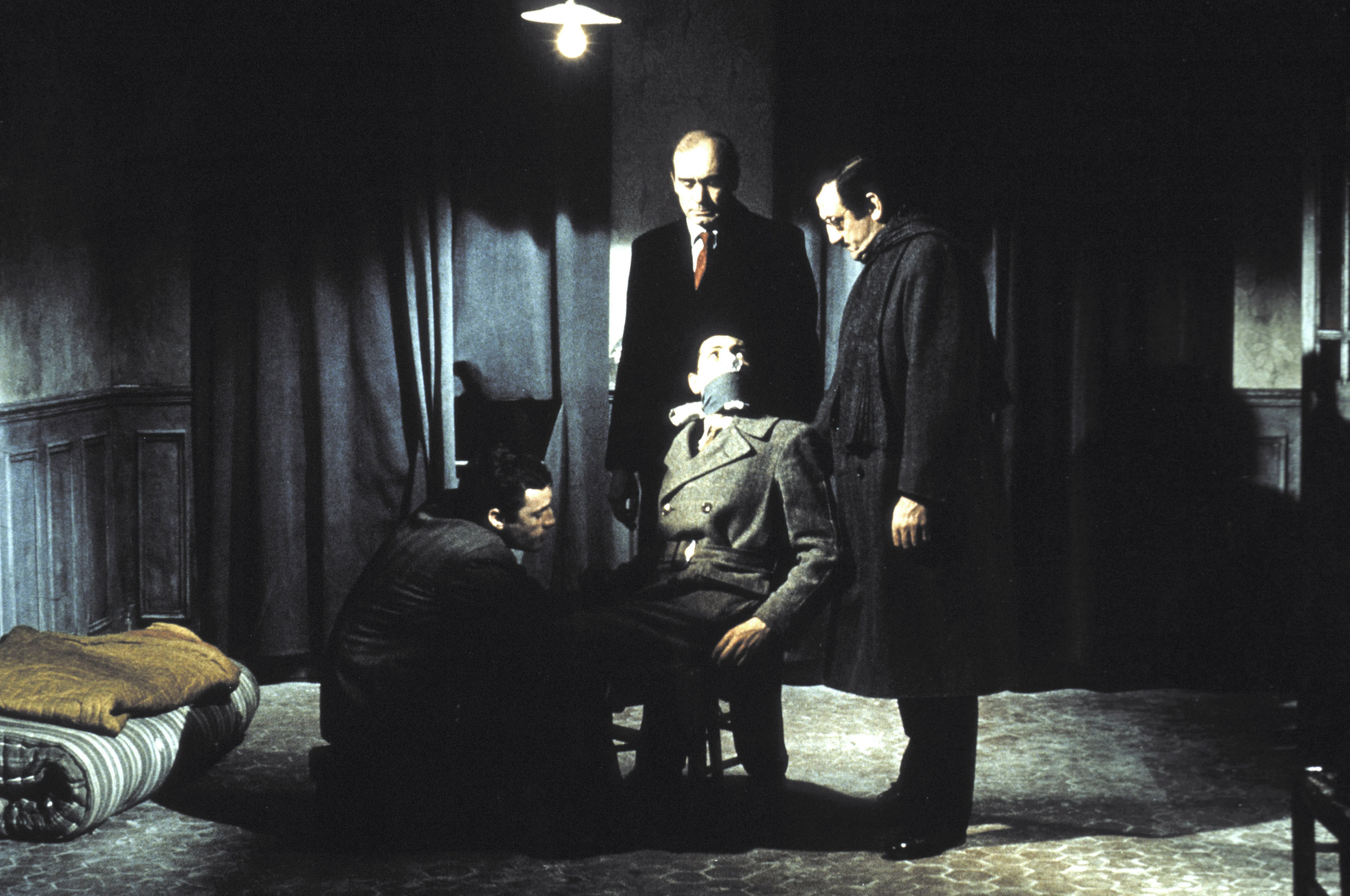 Bóng Tối Chiến Tranh Tập Full