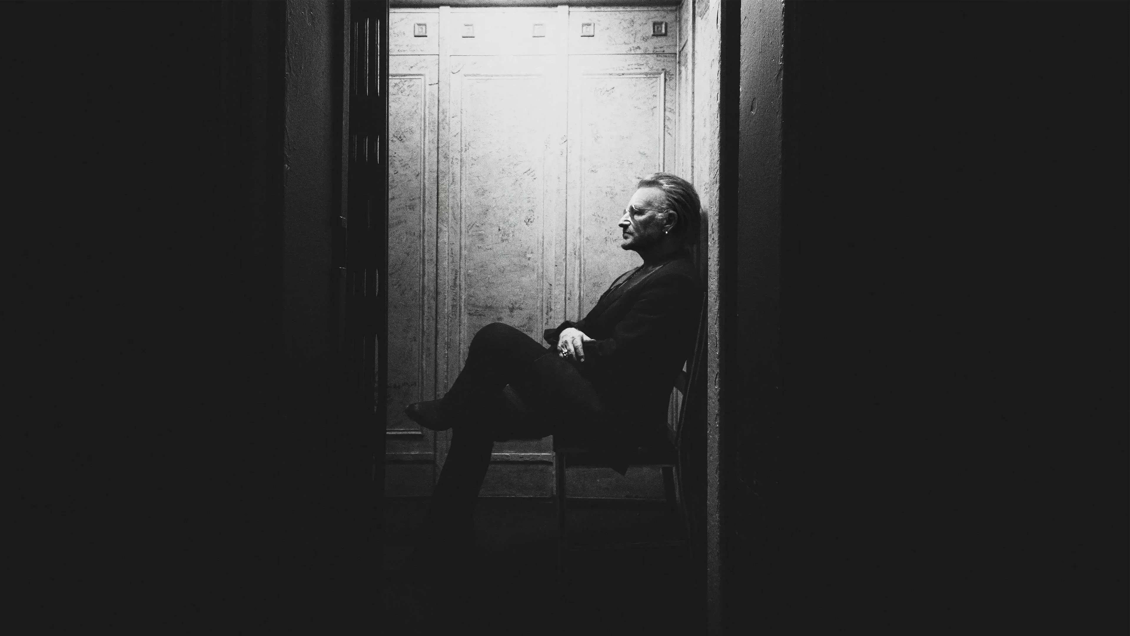 Bono: Câu Chuyện Về Sự Buông Bỏ Tập Full