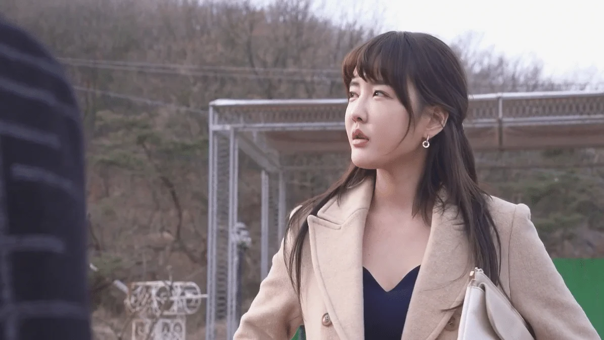 Căn Phòng 201 Tập Full