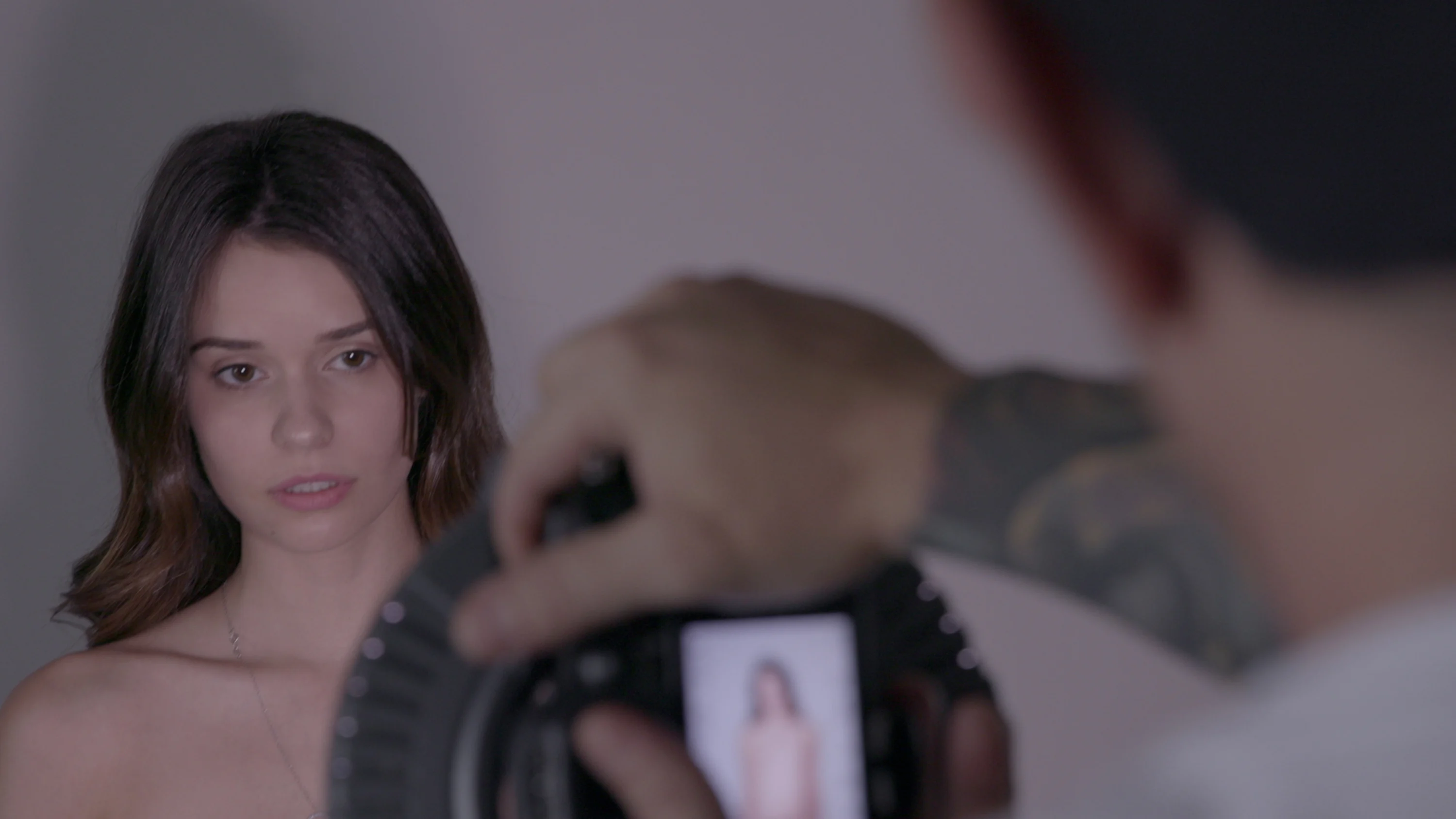 Cần tuyển chân dài Tập Full