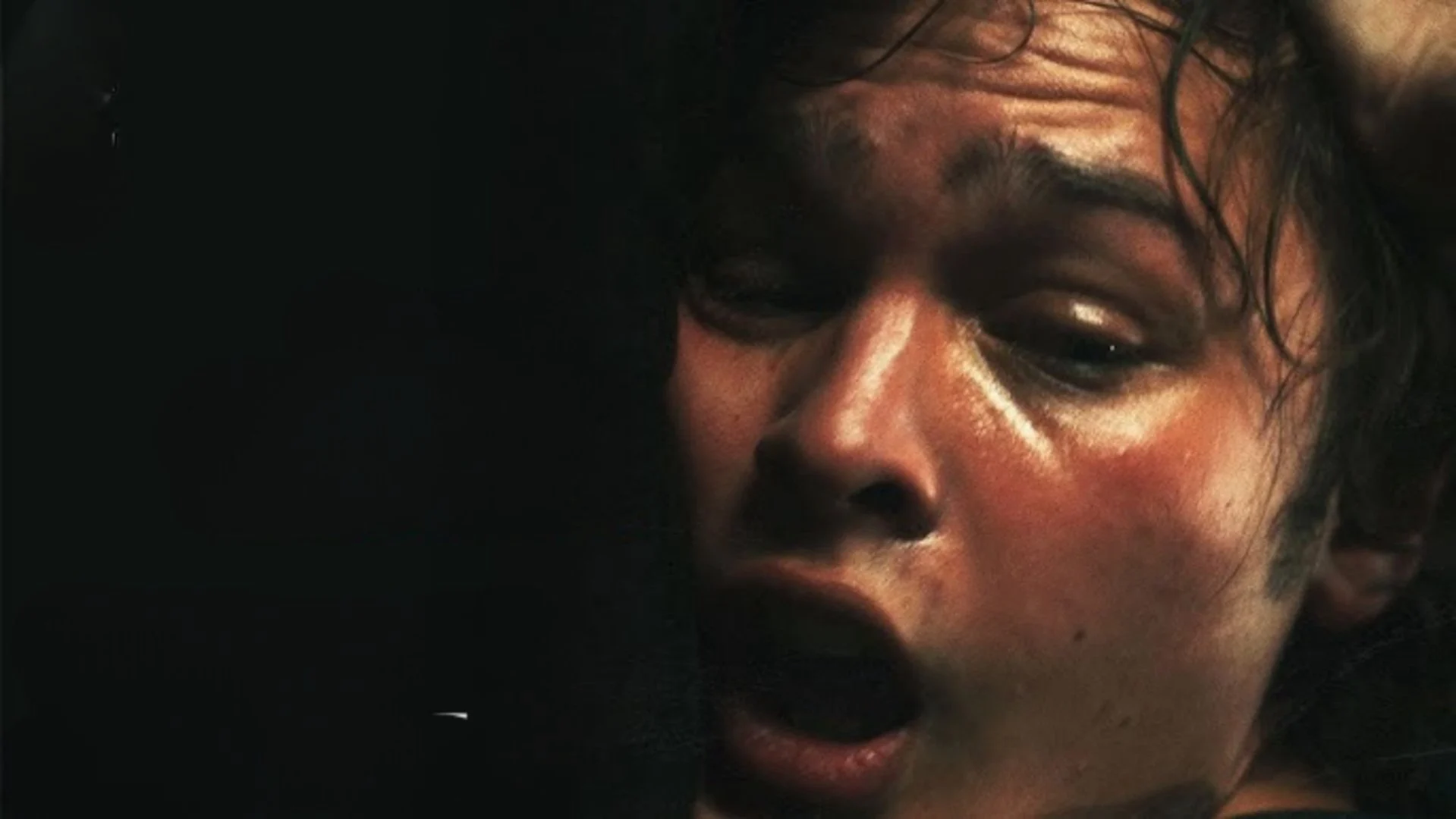 Chảy máu Tập Full