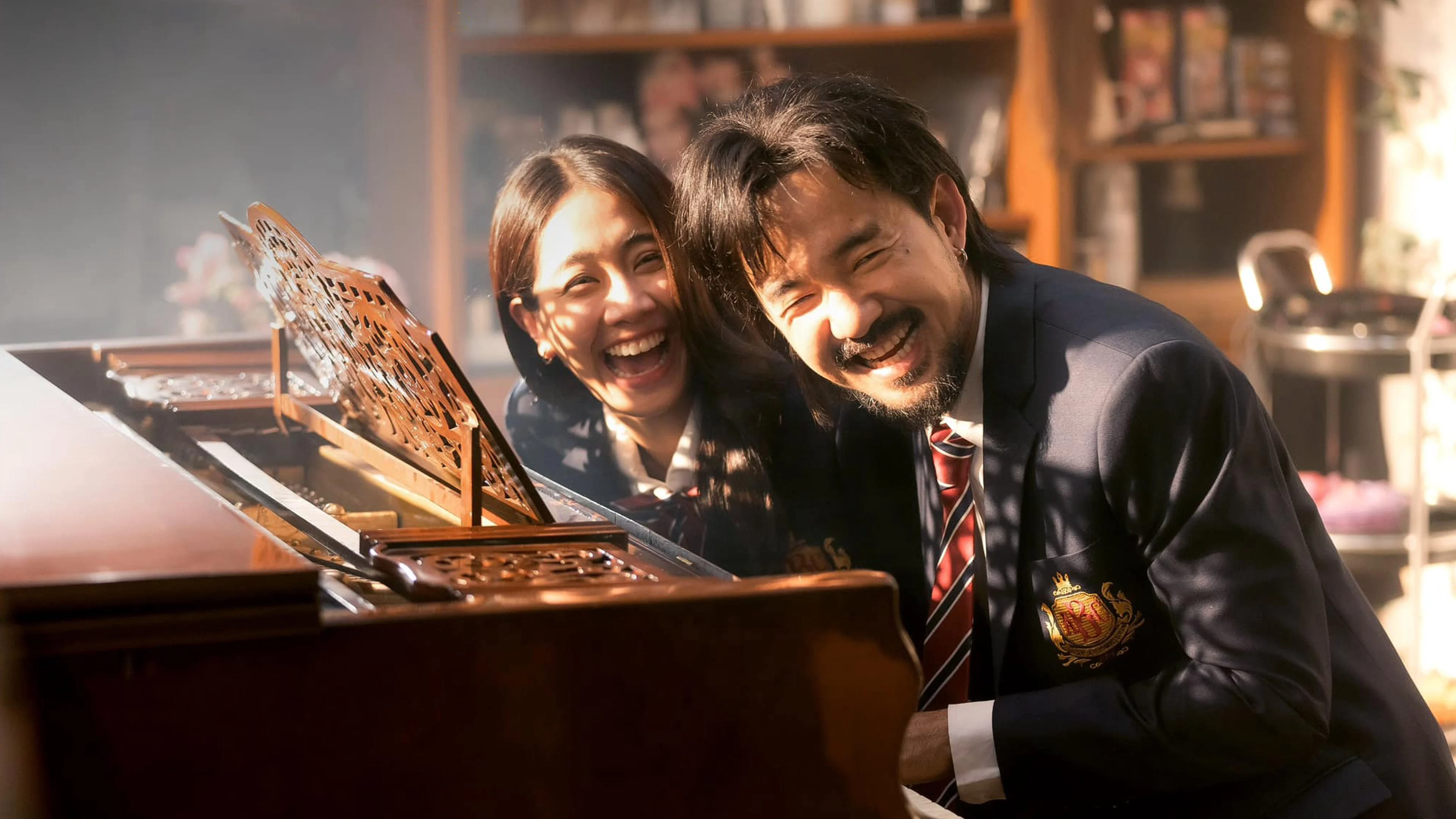 Chuyện Tình Khuôn Mẫu Tập Full