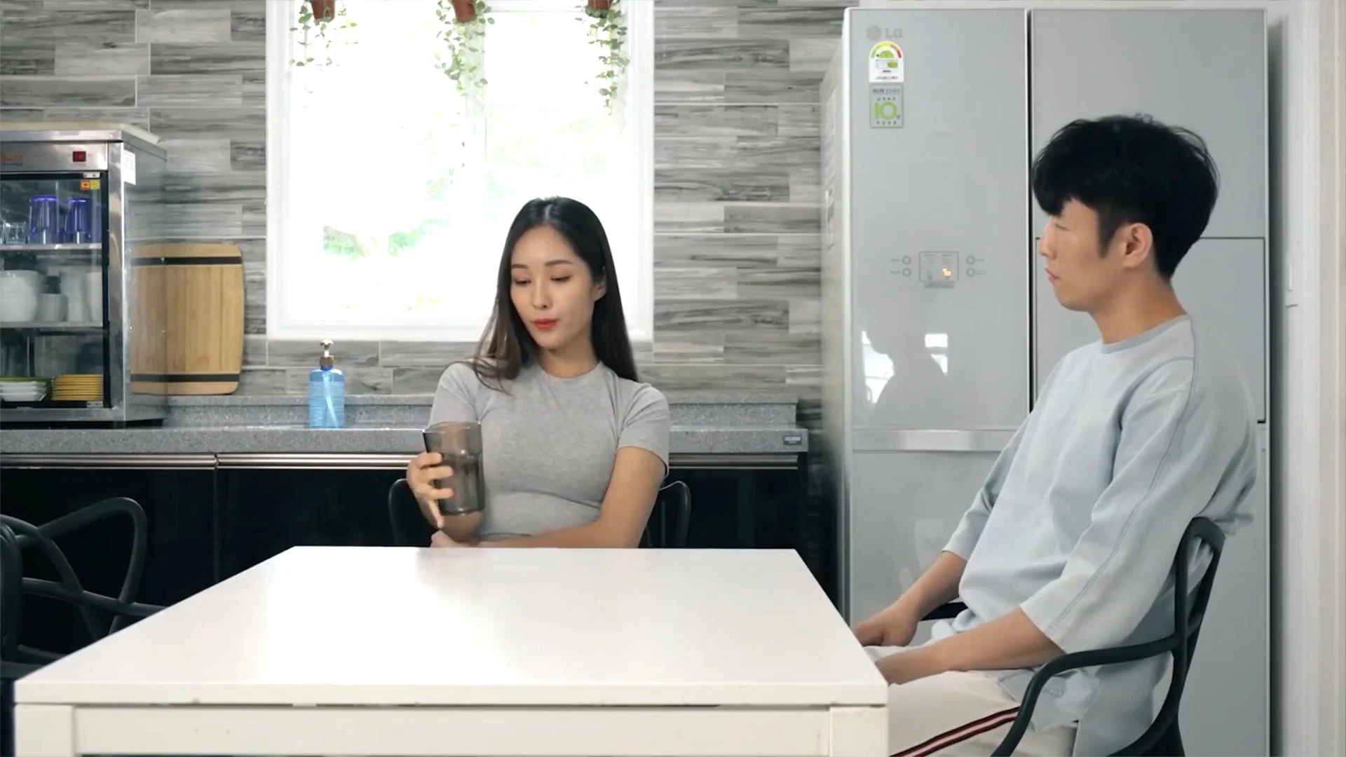 Cô gái thuê nhà trọ Tập Full