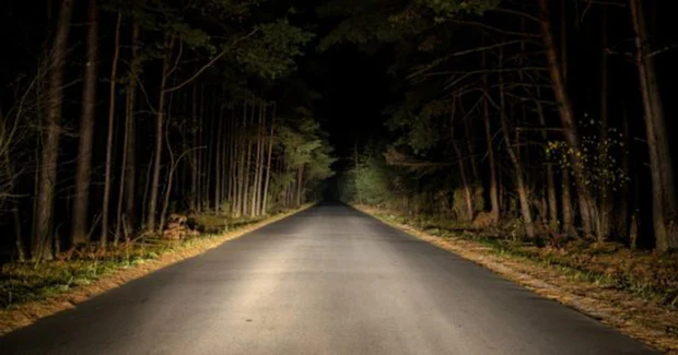 Có một con đường ma hoặc tối nay Tập Full