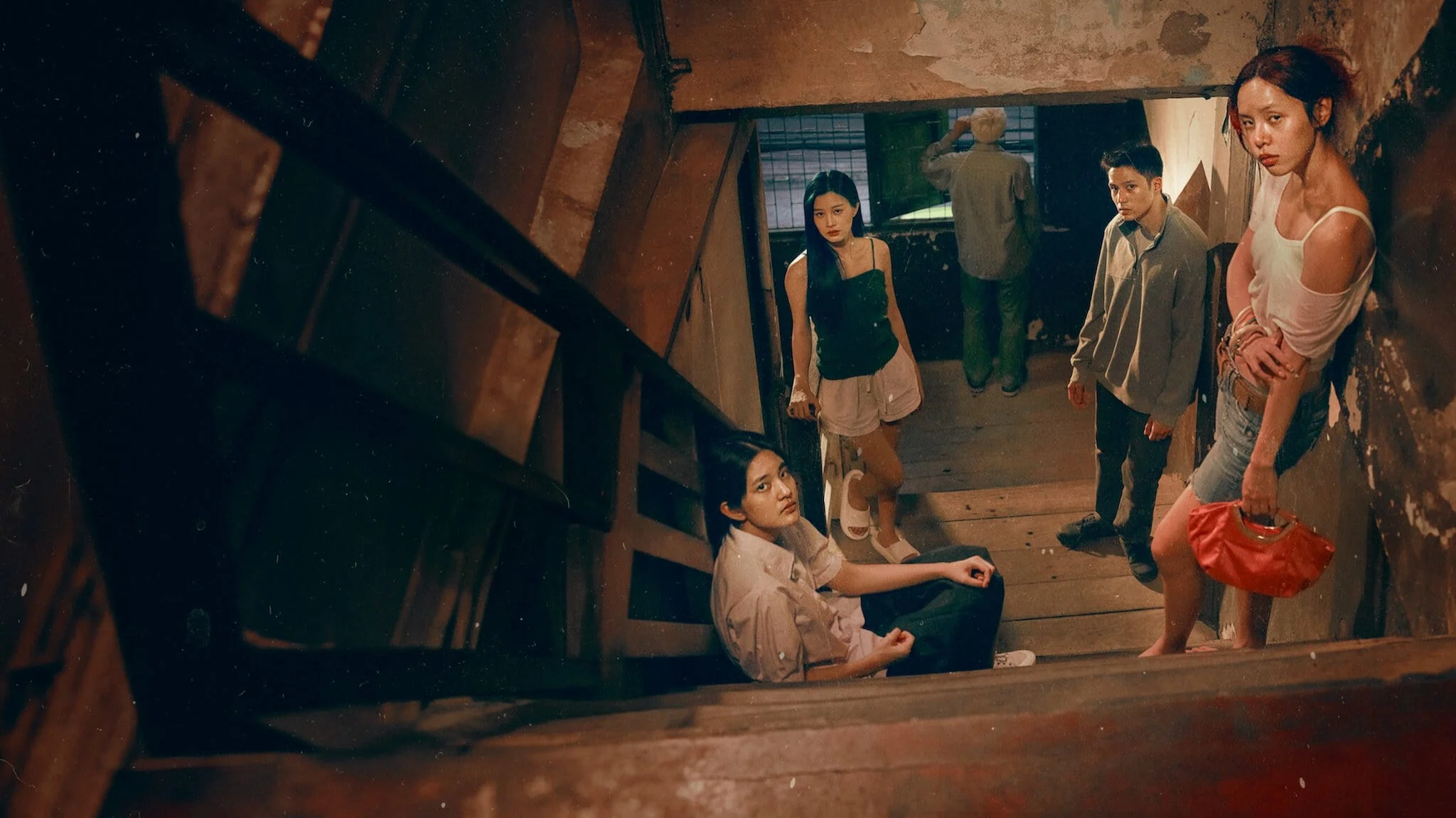 Cuộc Sống Màu Đỏ Tập Full