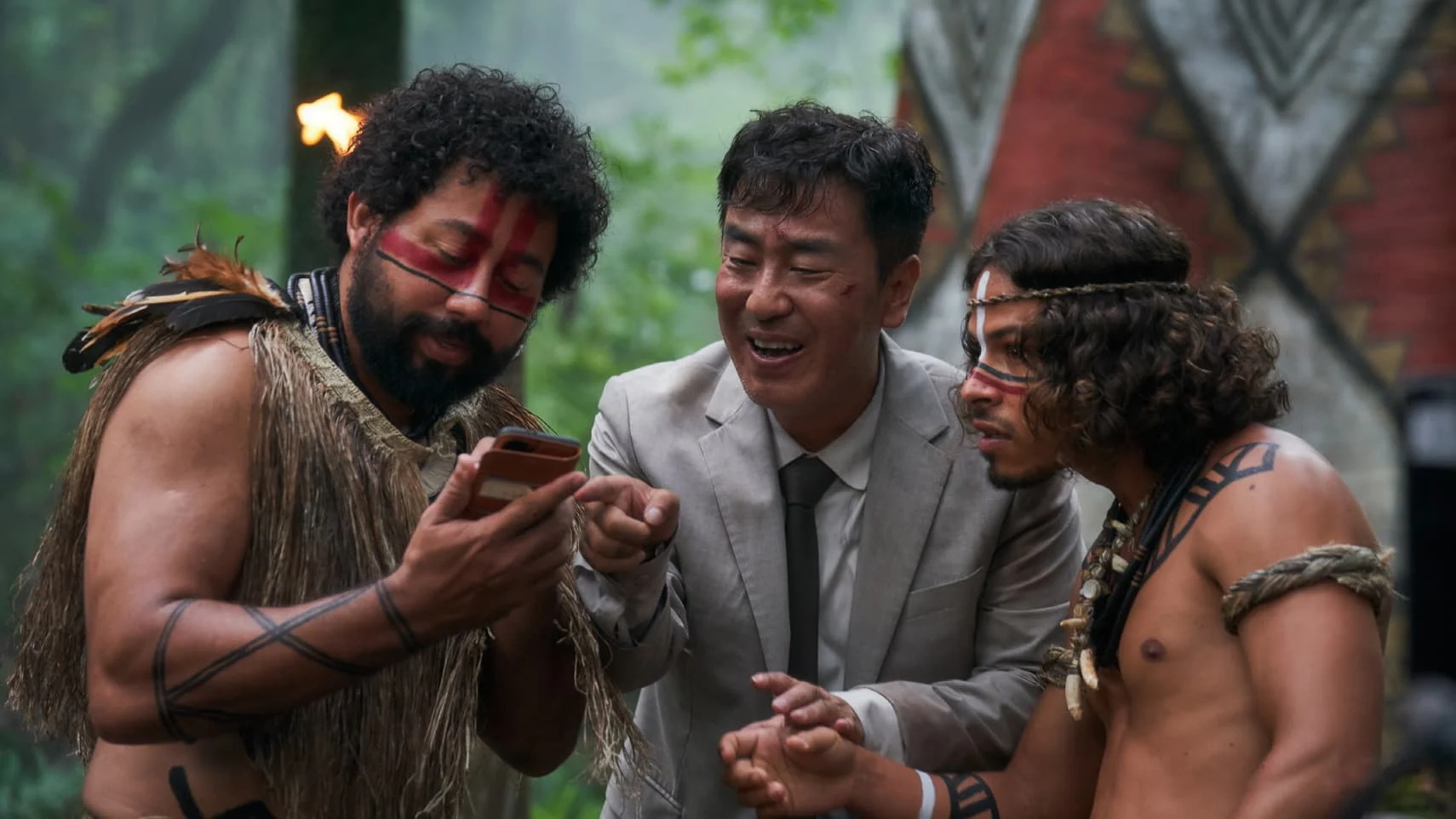 Cười Xuyên Biên Giới Tập Full