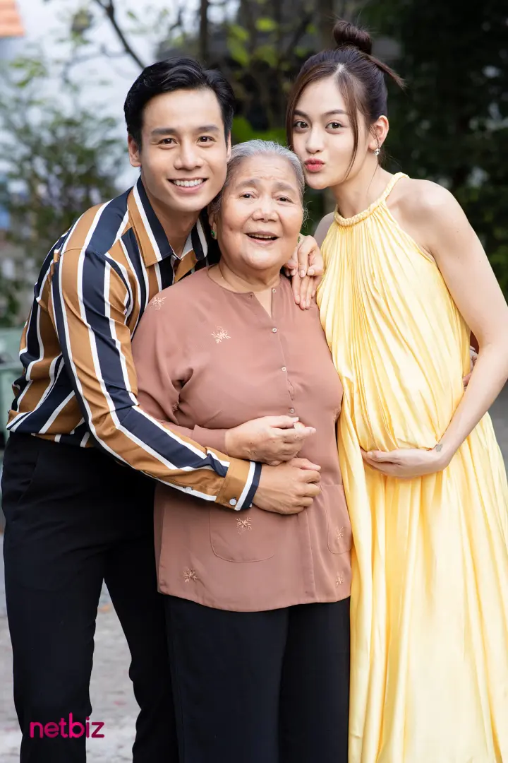 Đường Về Nhà Xa Quá 4: Cuộc Phiêu Lưu Bị Cấm