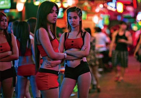 Gái Bán Hoa Tập Full