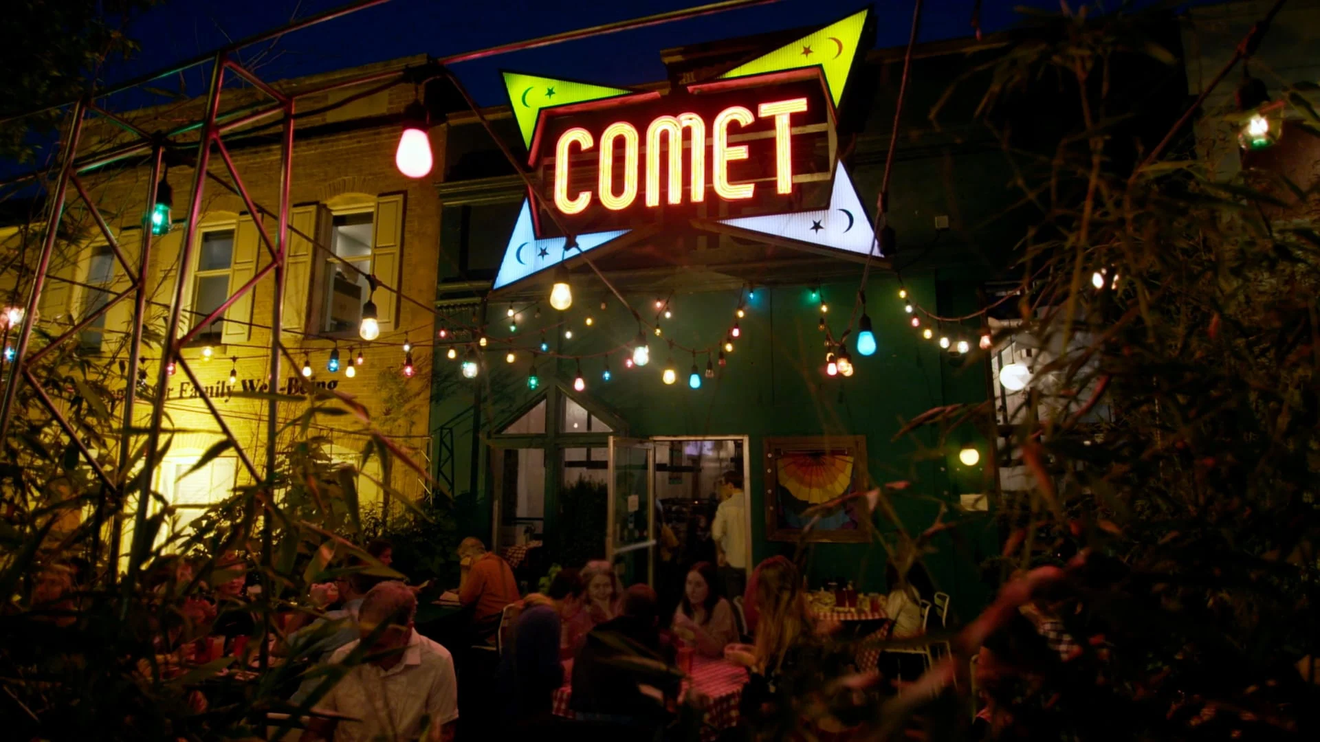 Hậu Sự Thật: Thông Tin Sai Lệch Và Cái Giá Của Tin Giả Tập Full