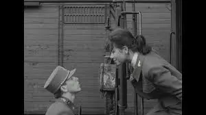 Intimately Observed Trains Tập Full