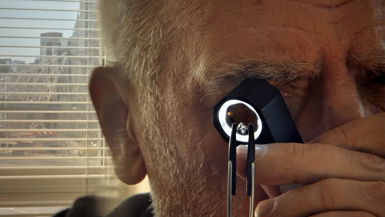 Kim cương chẳng phải vĩnh hằng Tập Full