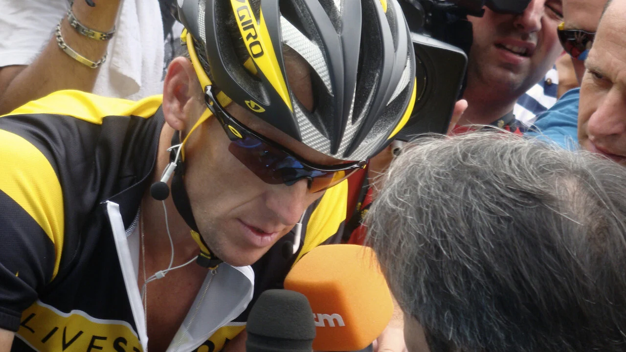 Lời nói dối của Armstrong Tập Full