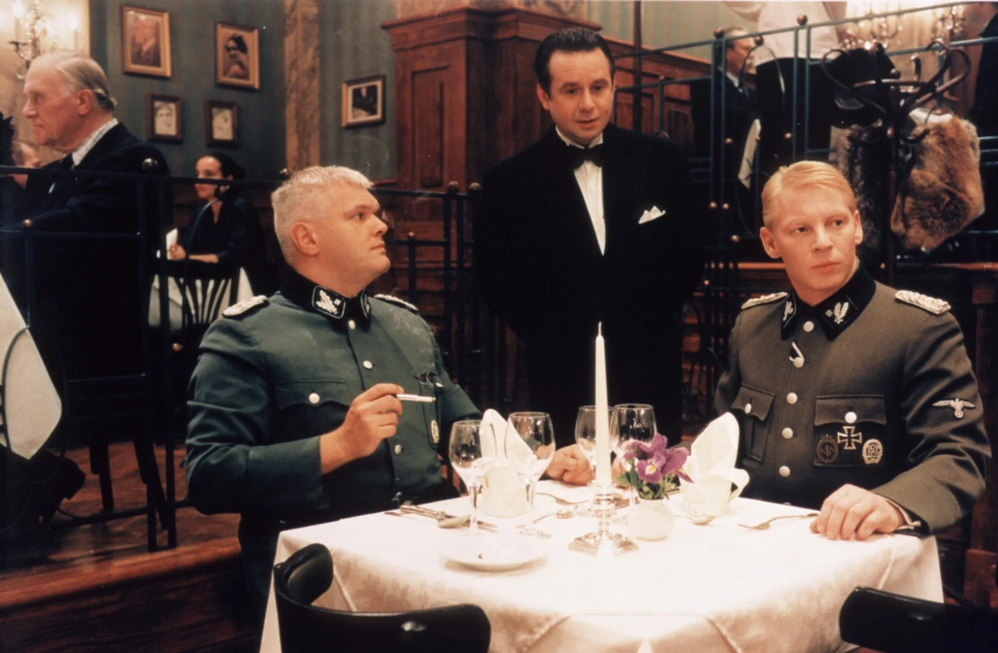 Ngày Chủ Nhật U Sầu – Một Ca Khúc Của Tình Yêu Và Cái Chết Tập Full