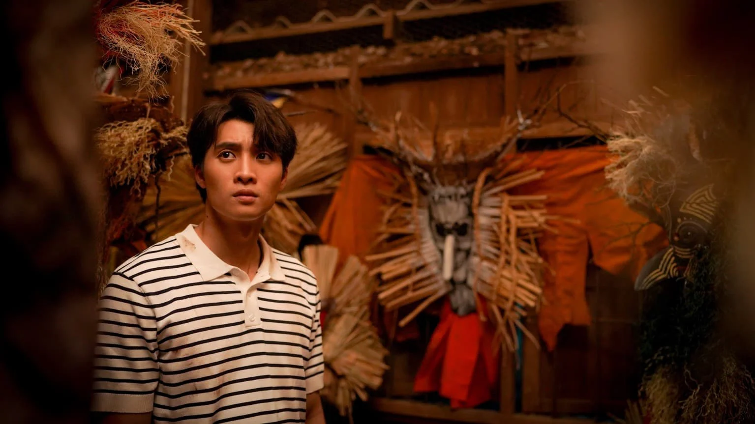 Ngôi Đền Kỳ Quái 4 Tập Full