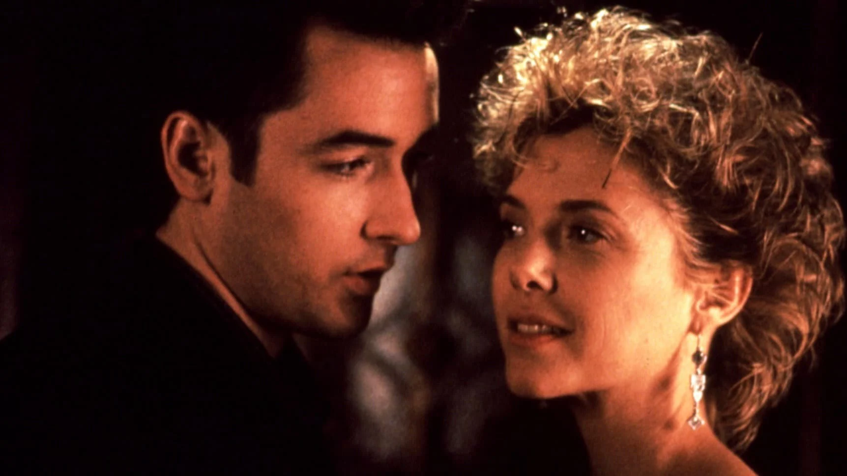 Những Kẻ Lừa Đảo Tập Full