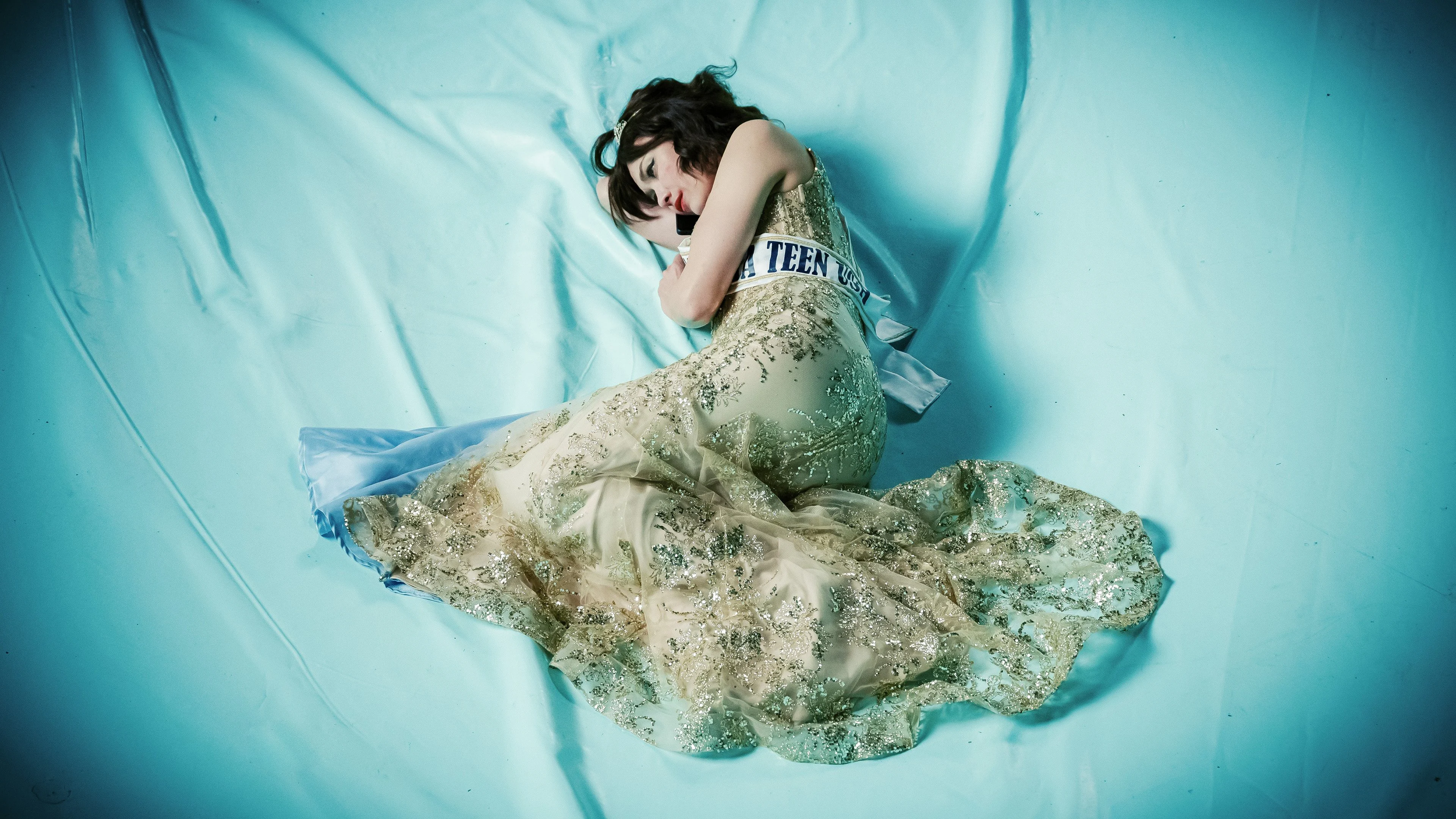 Tai Vách Mạch Dừng Tập Full