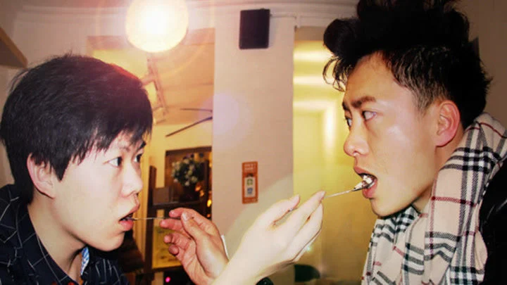 Tình yêu đầu tiên của bạn cùng lớp Tập Full