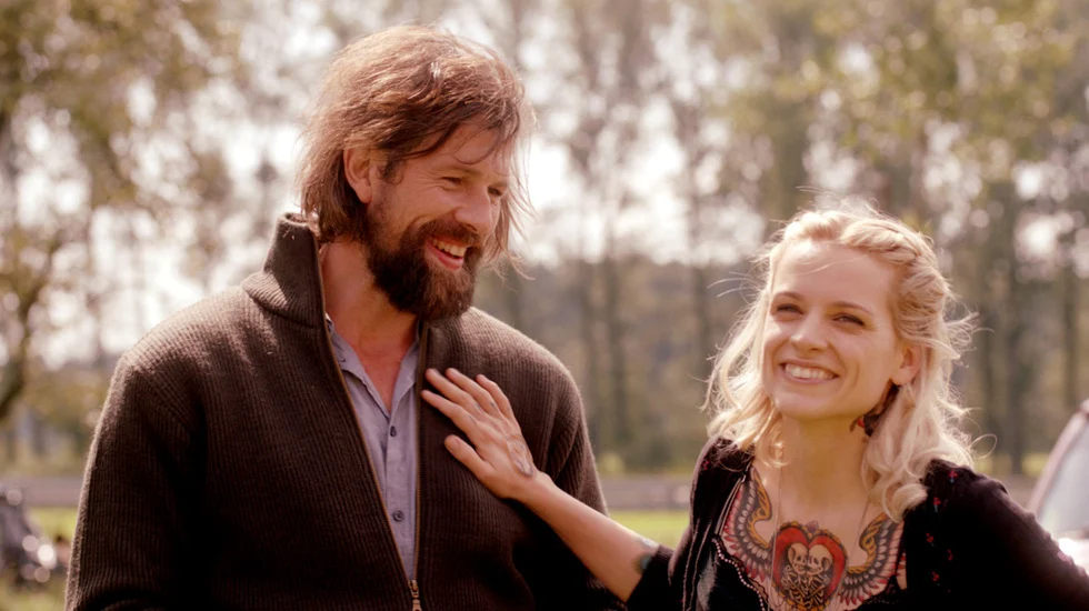 Vòng Tròn Gãy Nát Tập Full