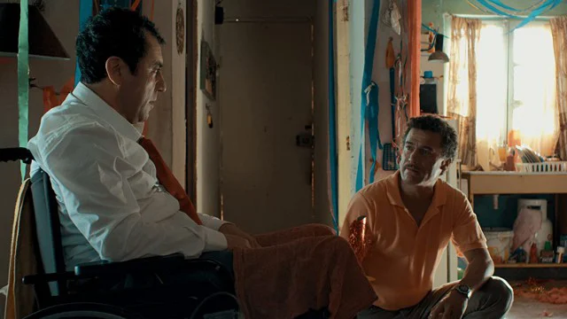 Vùng Đất Hoang Tập Full