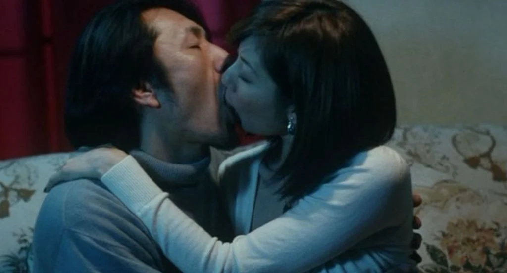 Yêu Nữ Bên Hồ Tập Full