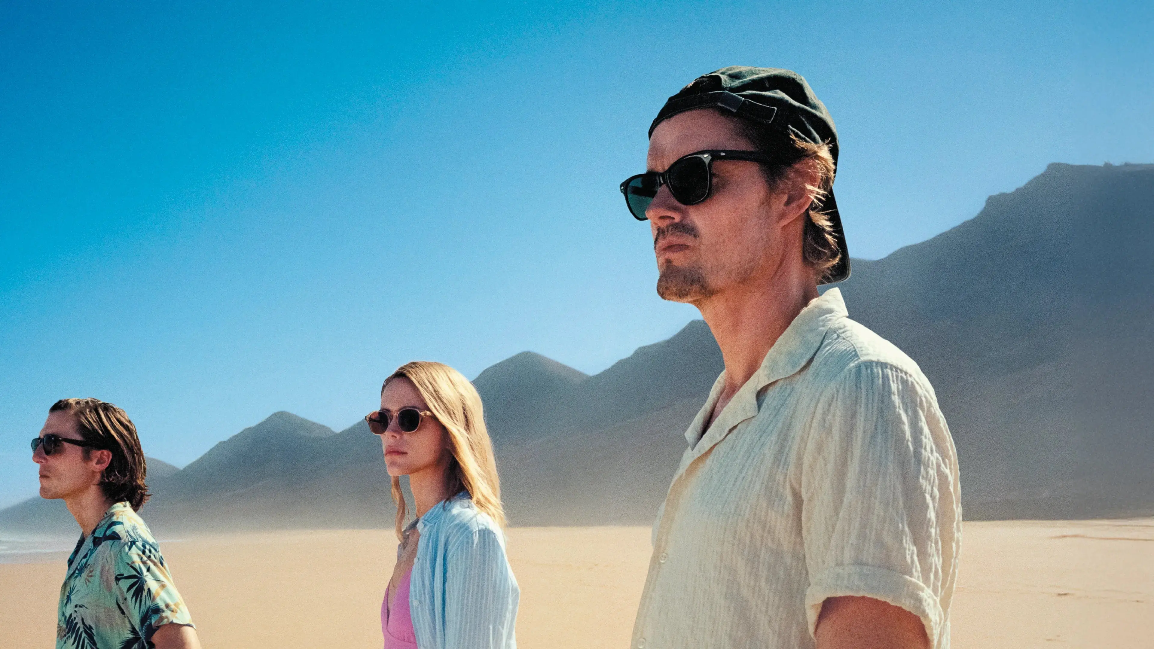 Chuyện Xảy Ra Trên Đảo Tập Full