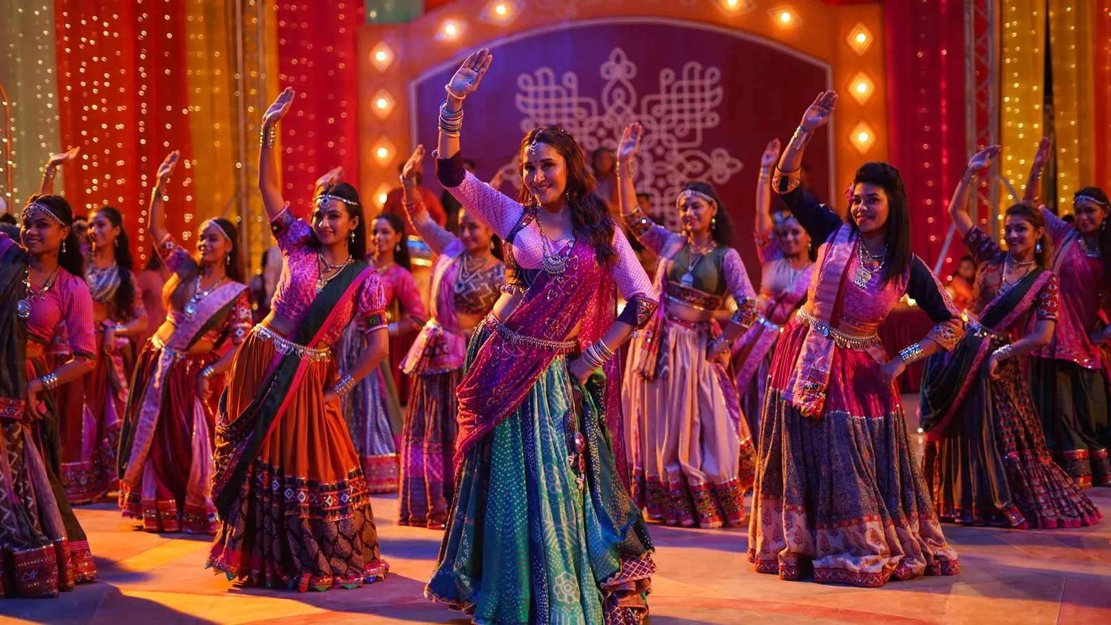 Chúc bạn vui vẻ Tập Full