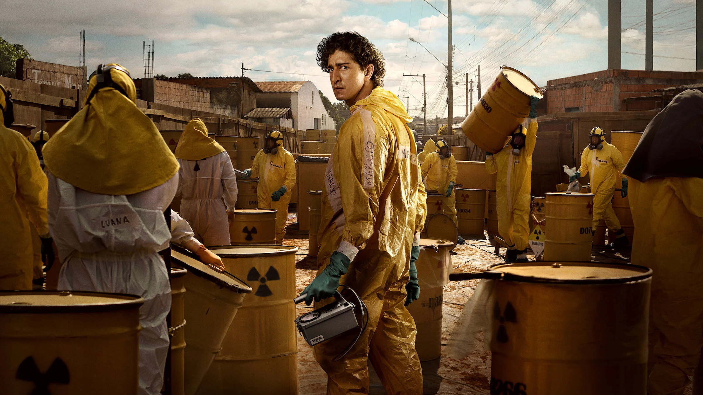 Phóng Xạ Nguy Cấp